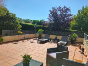 Loft Abantos - Chalet 120m2 más Terraza y Jardín Independiente, San Lorenzo De El Escorial